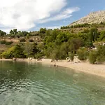 شقة Radevenjic
